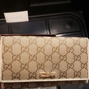 Classic Gucci print wallet